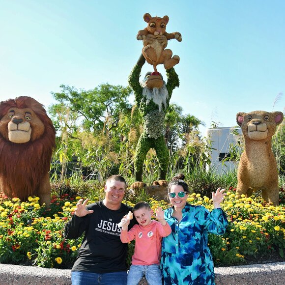 Meet your Posher, Casey - Picture 1 of 1